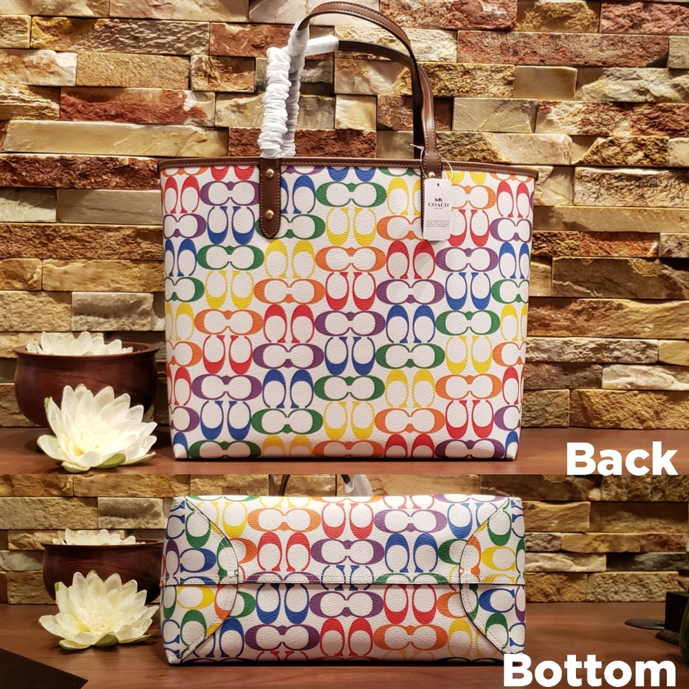 **SOLD** NEW Coach Reversible Tote & Pre-Loved Mug - Picture 5 of 12